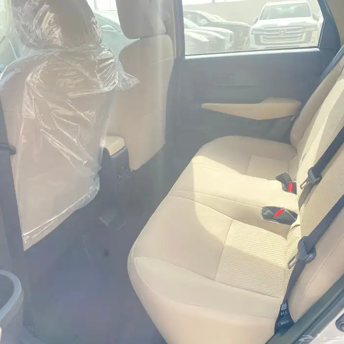 تويوتا يارس Y ستاندر وايضا  جميع الفئات 2026 5