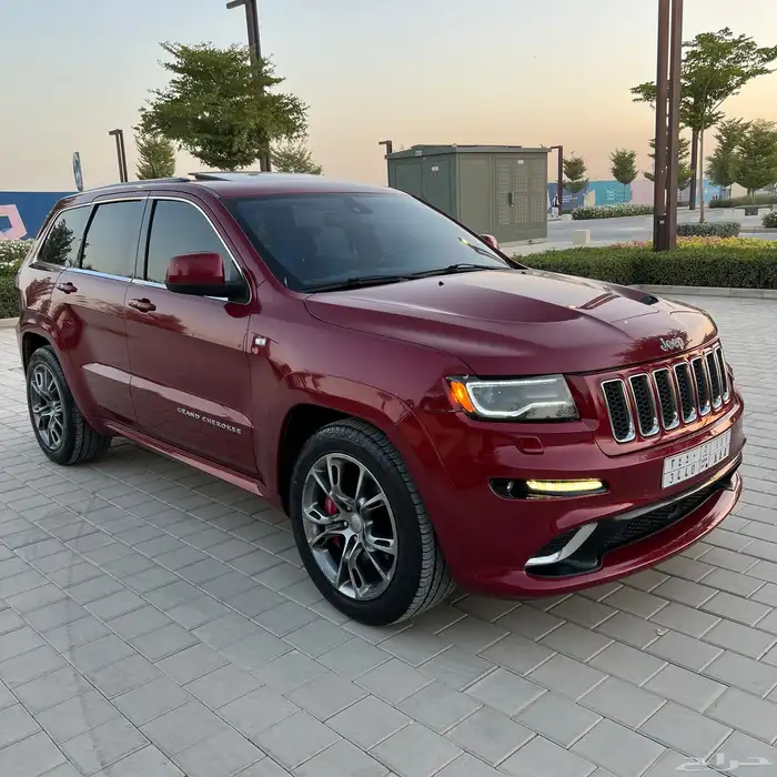 جيب شيروكي SRT 7
