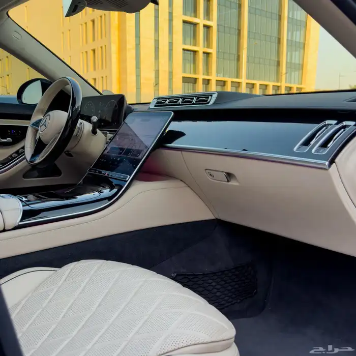 مرسيدس S580 V8 2021 - أسود داخلي بيج 21