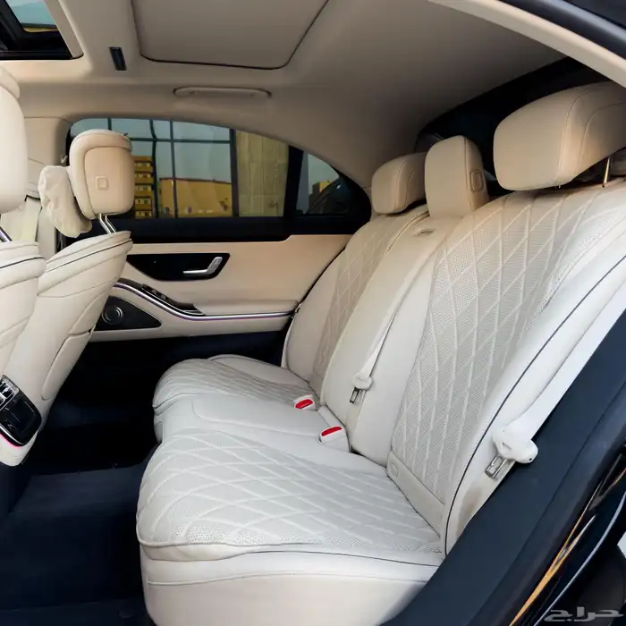 مرسيدس S580 V8 2021 - أسود داخلي بيج 17