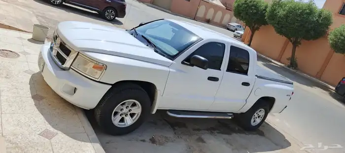 دودج داكوتا بيك اب نادر وممشى قليل 0