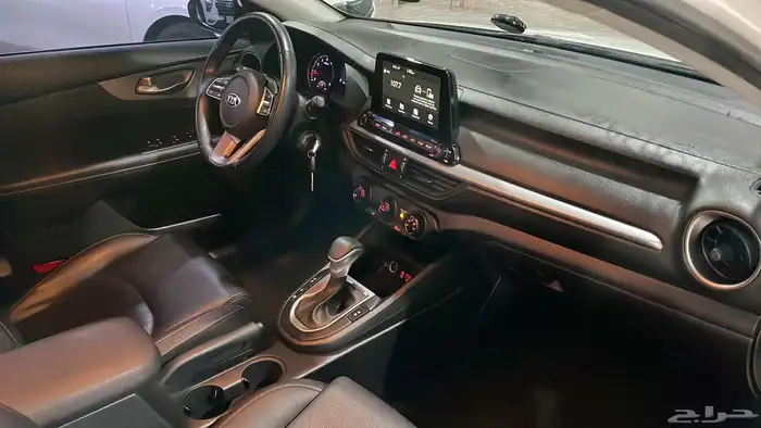 كيا سيراتو K3 2020 .. جنط.. تبريد مقاعد .. نظيفة 12