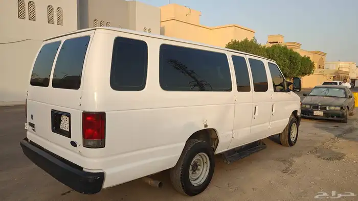 فان ابيض E350 بنزين 10 سلندر 2013 4
