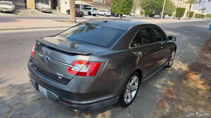 للبيع فورد تورس فئة شو 2011 Taurus SHO 4