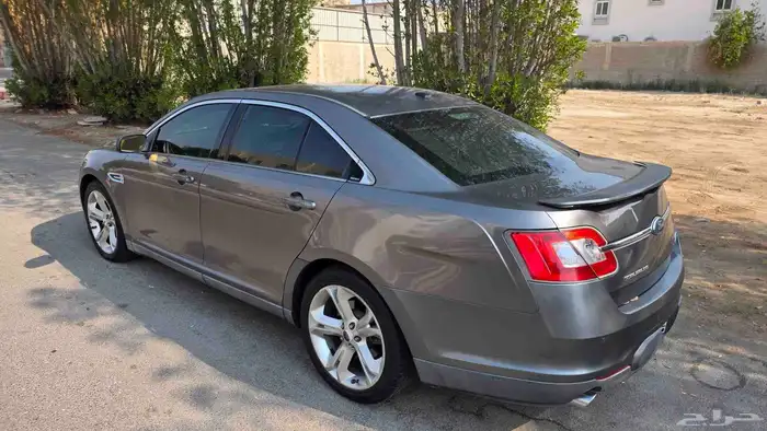 للبيع فورد تورس فئة شو 2011 Taurus SHO 3