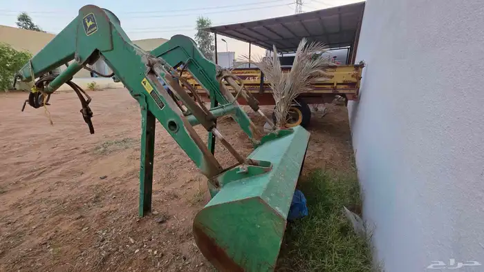 حراثة دركتور نوع جون دير المعروف 1