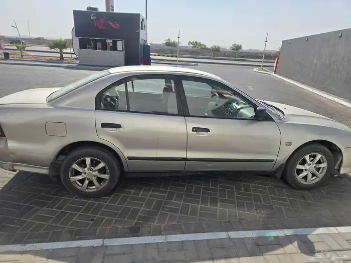 مستبيشي جلنط 2003 3