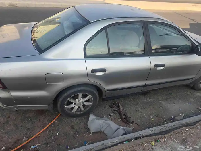 مستبيشي جلنط 2003 0
