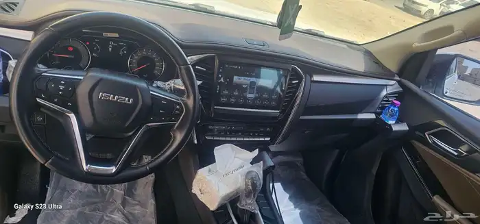 ايسوزو ام يو اكس 2024 فل كامل 7