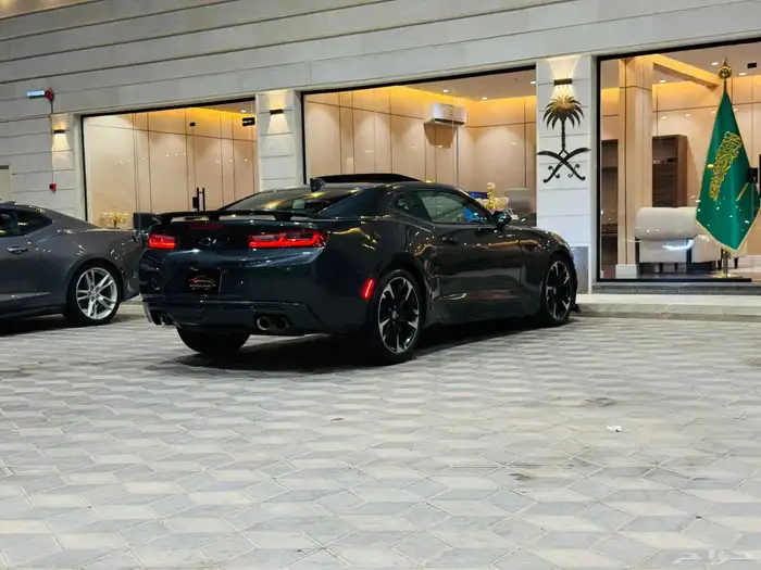 كمارو SS 2017 فل كامل V8 بحاله ممتازه 4