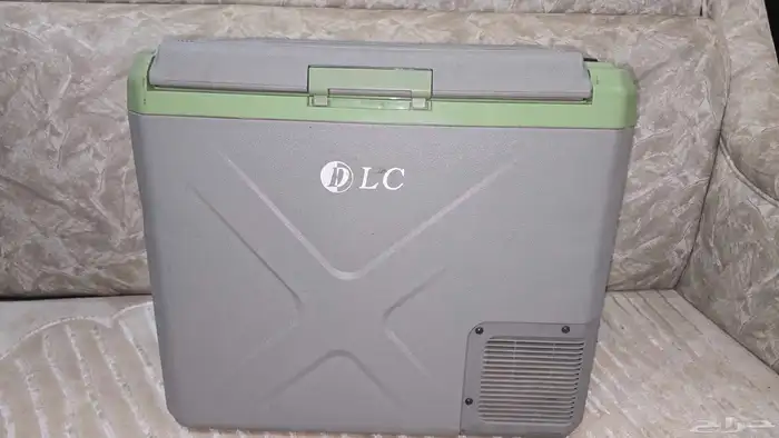ثلاجه50لتر 12فولتLC مطلع لها سلك 6مل خارجي 4