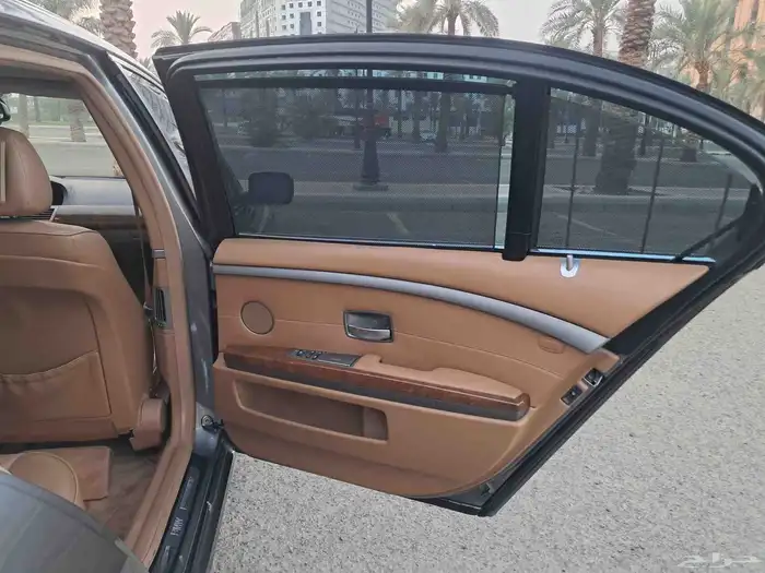 بي ام دبليو شبه مخزن وكاله 13
