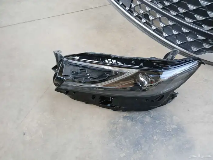 شمعة كامري 2025 يسار اصلي وكاله 1