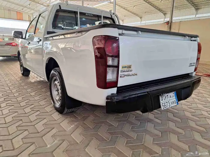 إيسوزو ديماكس غمارتين 2019 نظيفهه مره كلها بلد 4