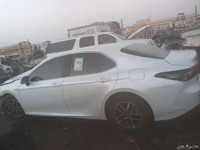 تشليح كامري هايبرد مديل 2022 لبيع قطع غيار فقط 7