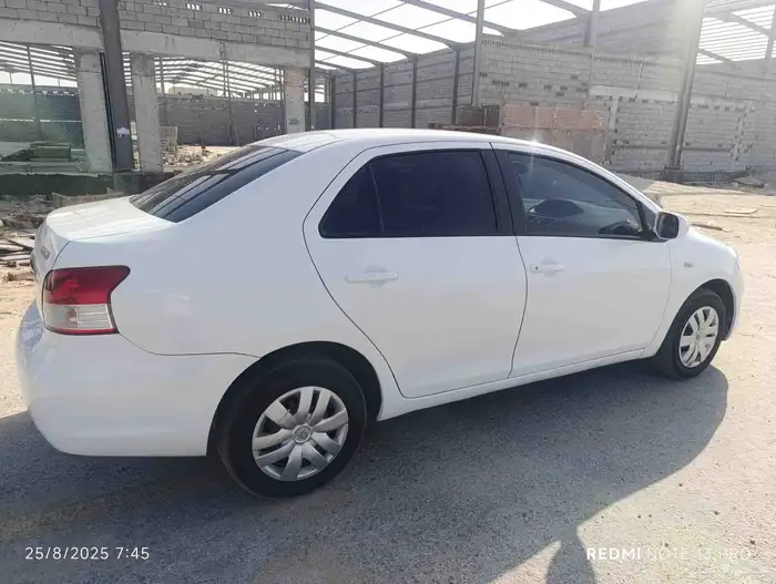 يارس 2011 اوتوماتيك بحالة ممتازة 2