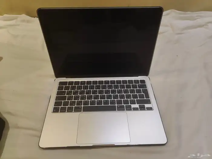 Apple Macbook Air M3 2024 - Starlight 512 GB 0