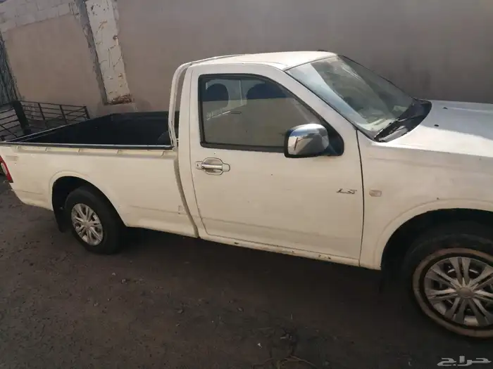 ايسوزو ديماكس 2006 LS 8