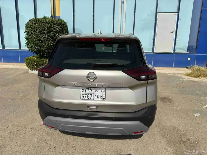 نيسان اكستريل 2023 sv plus 1
