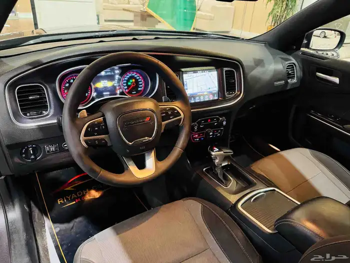 تشارجر RT 2016 سعودي V8 نظيف جدا 7