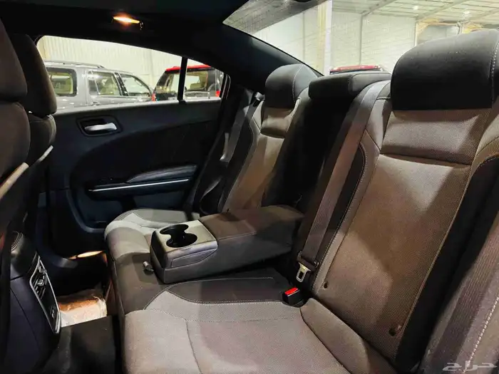 تشارجر RT 2016 سعودي V8 نظيف جدا 9