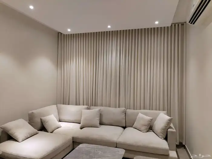 كنب زاوية حرف L مودرن   ستائر مودرن   تفصيل حسب الطلب   توصي 2