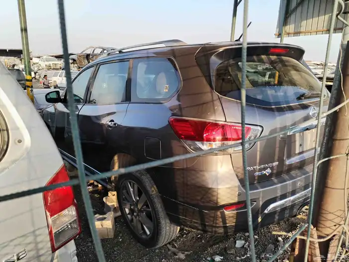 باثفندر 2014 قطع غيار 1