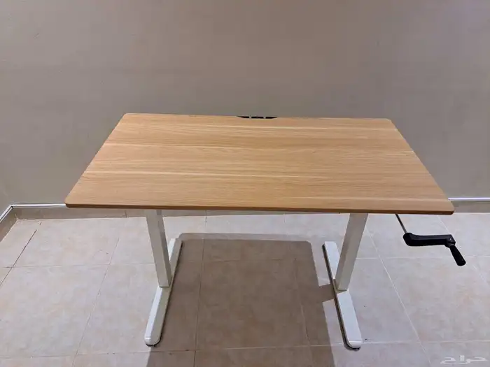 مكتب قابل لتعديل الارتفاع يدوي Adjustable Height Desk 2