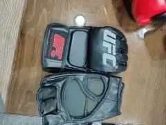 قفازات ملاكمة 8
