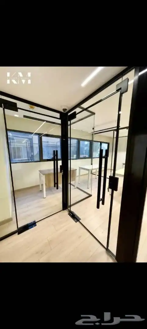 فني زجاج سكريت 0