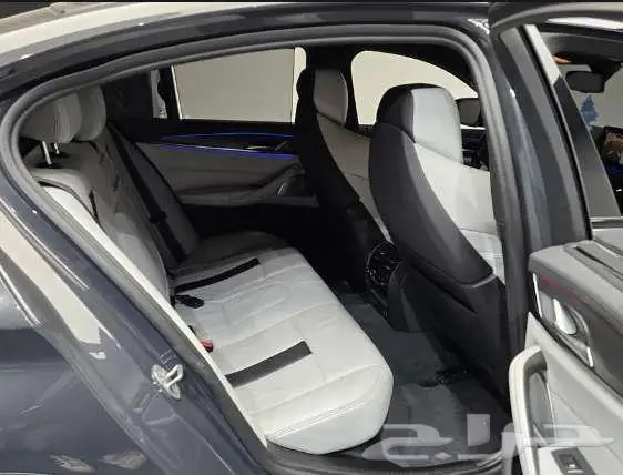 BMW M5 موديل 2022 الميموني للاستيراد بكوريا 9