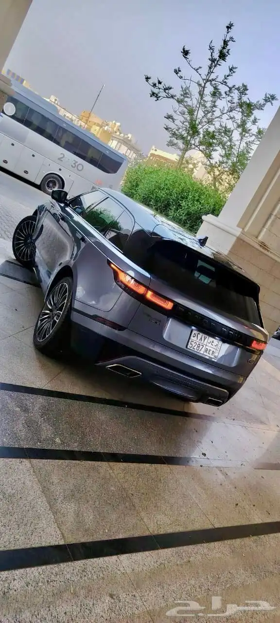 رنج روفر فيلار P380 بمواصفات R Dynamic ممشي قليل 5