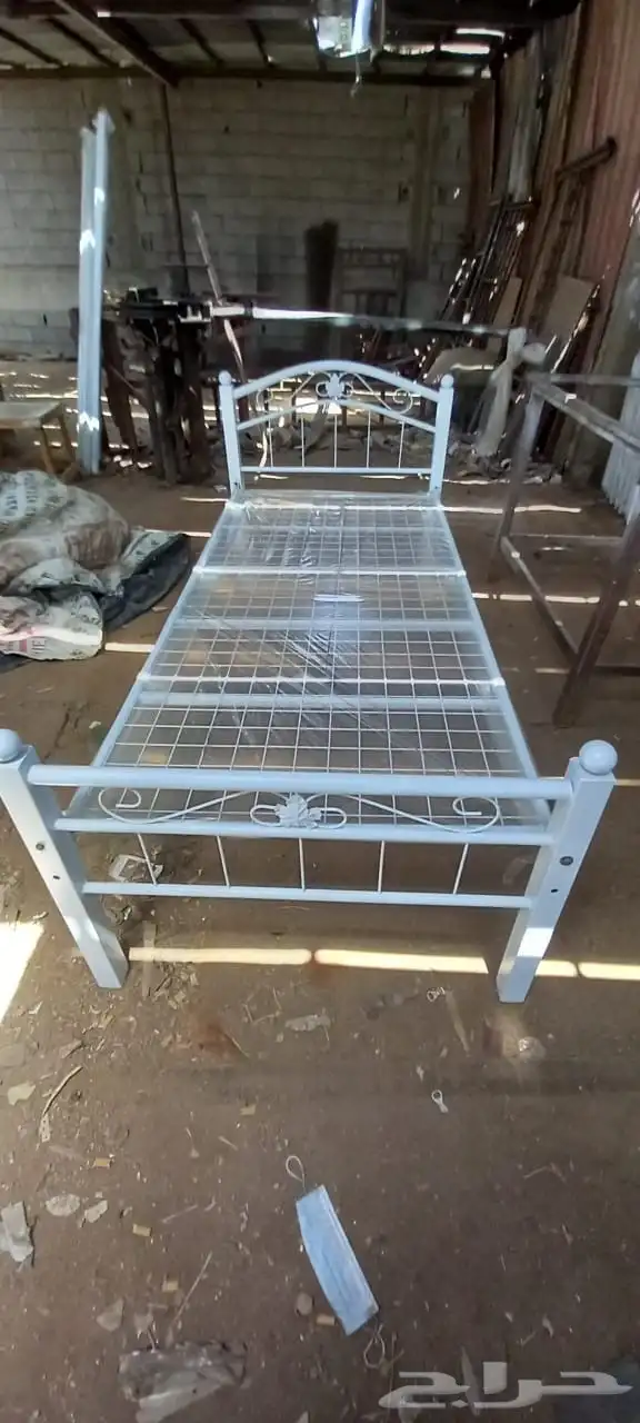 غرفة نوم كاملة  أثاث منزلي  سرير ودولاب وبطانيات 4