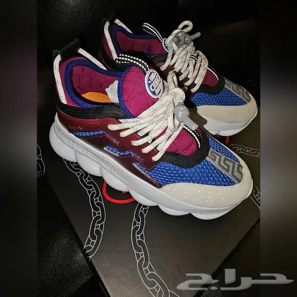 حذاء Versace أصلي شبه جديد   موديل Chain Reaction 1