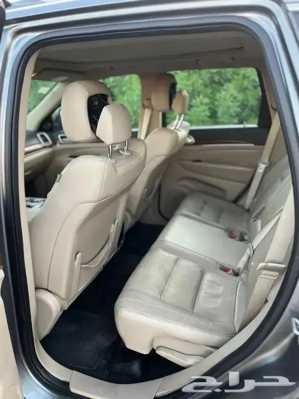 سيارة جراند جيب شيروكي 2013 Jeep Grand Cherokee 3