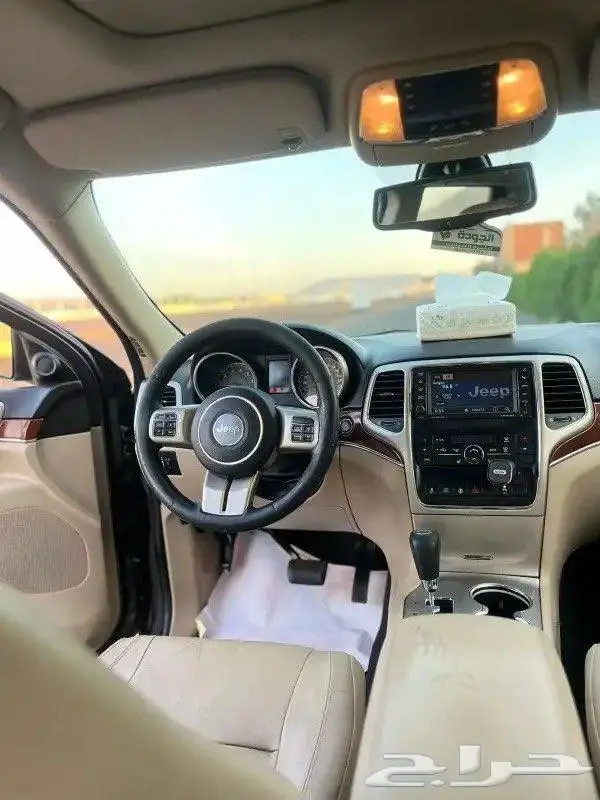 سيارة جراند جيب شيروكي 2013 Jeep Grand Cherokee 2