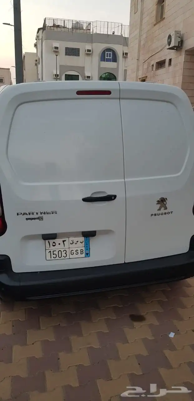 بيجو ( بارنتر ) 2022 12