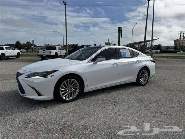 للبيع لكزس 350 الترا موديل 2022 Lexus ES 350 Ultra Luxury 2