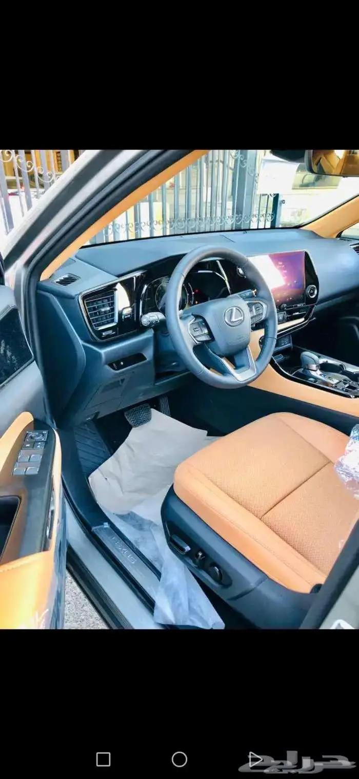 كزس NX 2025 هايبرد 4