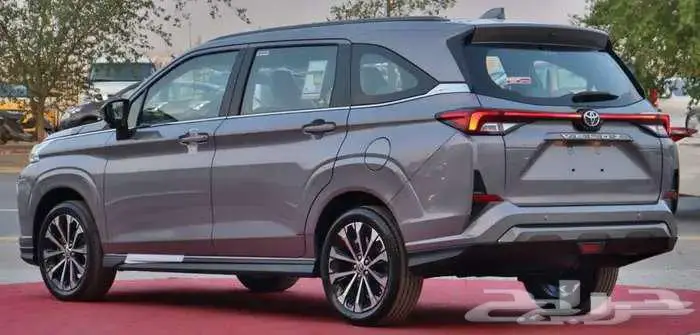 تويوتا فيلوز 2025 GLX 5