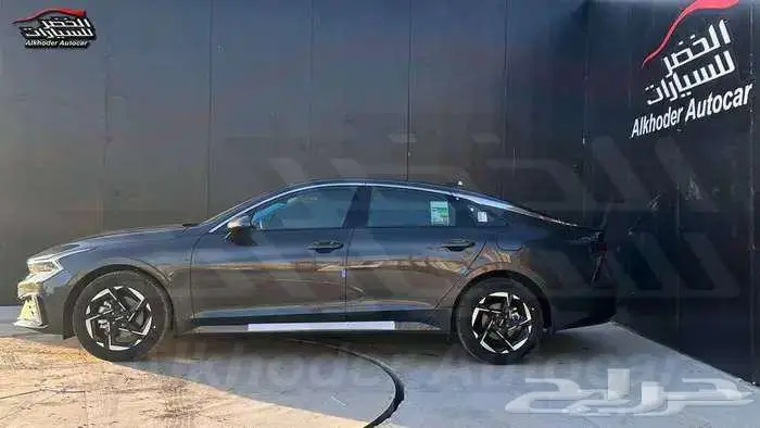 كيا 2026 GLS k5 لدى شركة عبدالمجيد الخضر 5