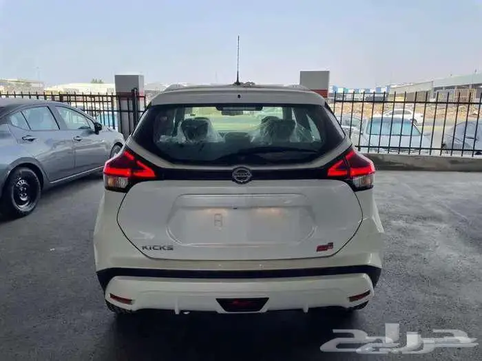 نيسان كيكس 2024 نص فل عرض خاص بافضل الاسعار 10