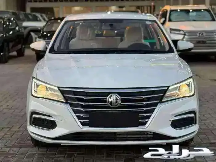 ام جي 5 استاندر موديل 2025 كاش وتقسيط 0