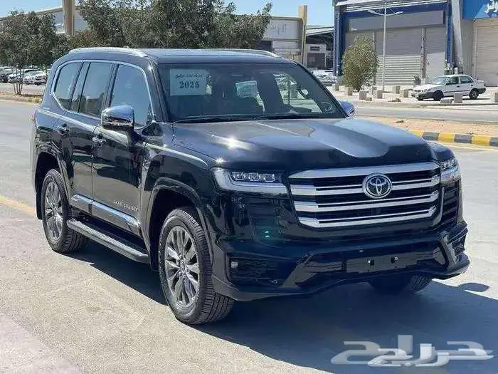 لاندكروزر VXR بحريني فل كامل موديل 2025 2