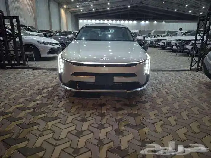 كيا K8 استندر GL بنزين 2026 2