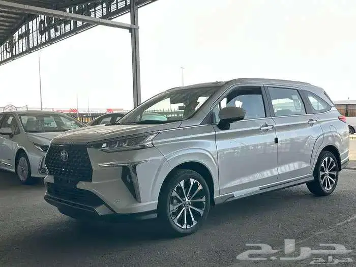 تويوتا فيلوز GLX 2025 0