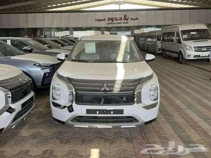 ميتسوبيشي اوتولاندر 2025 ستاندر 7 راكب دبل اقساط و كاش 0