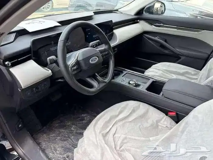 فورد تورس امبيانتي 2.0 2025 كاش او تقسيط 8