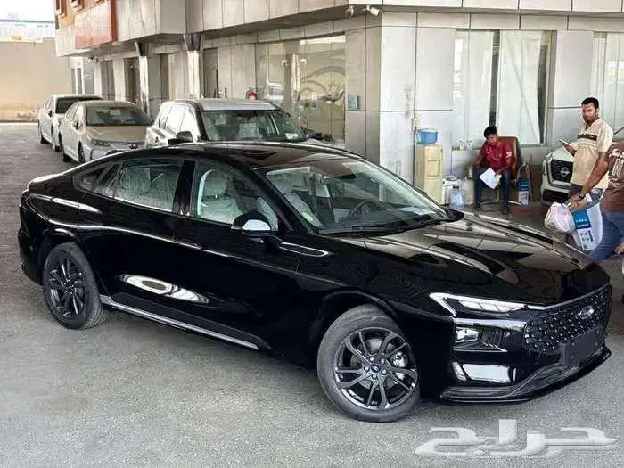 فورد تورس امبيانتي 2.0 2025 كاش او تقسيط 3
