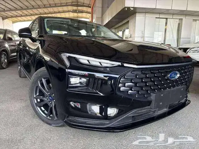 فورد تورس امبيانتي 2.0 2025 كاش او تقسيط 5